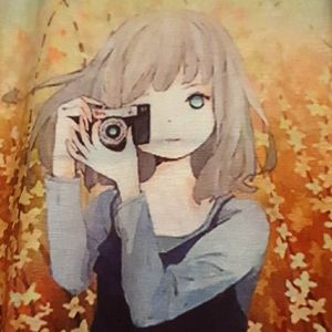 Graphic tee-camera girl